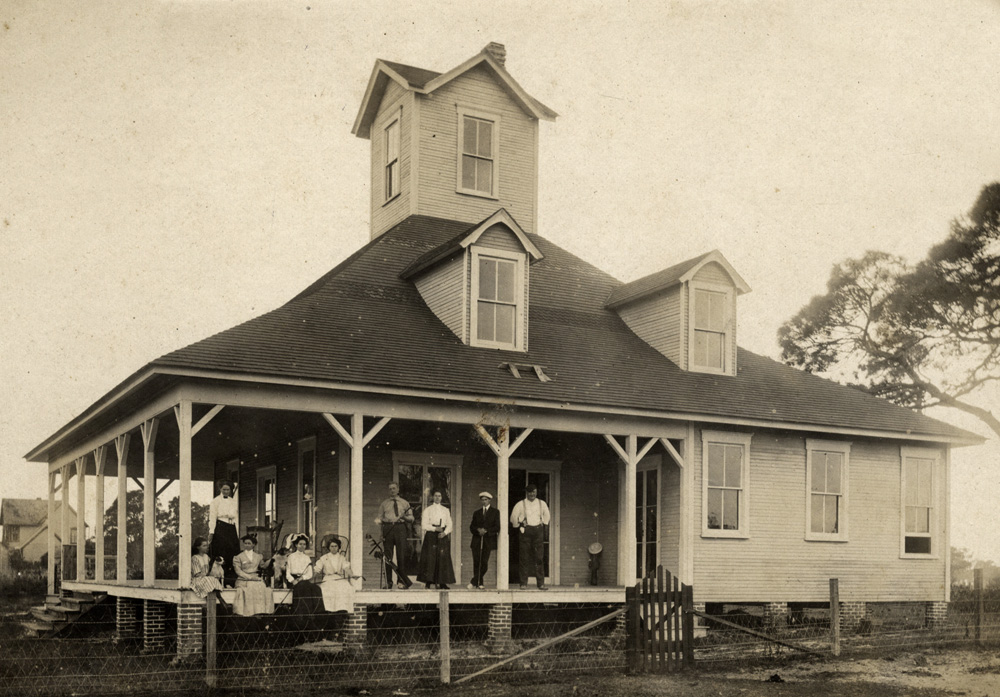 Sarasota History - Gillespie Led Drive for Golf in Sarasota photo